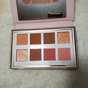 P. Louise Bacation Palette
